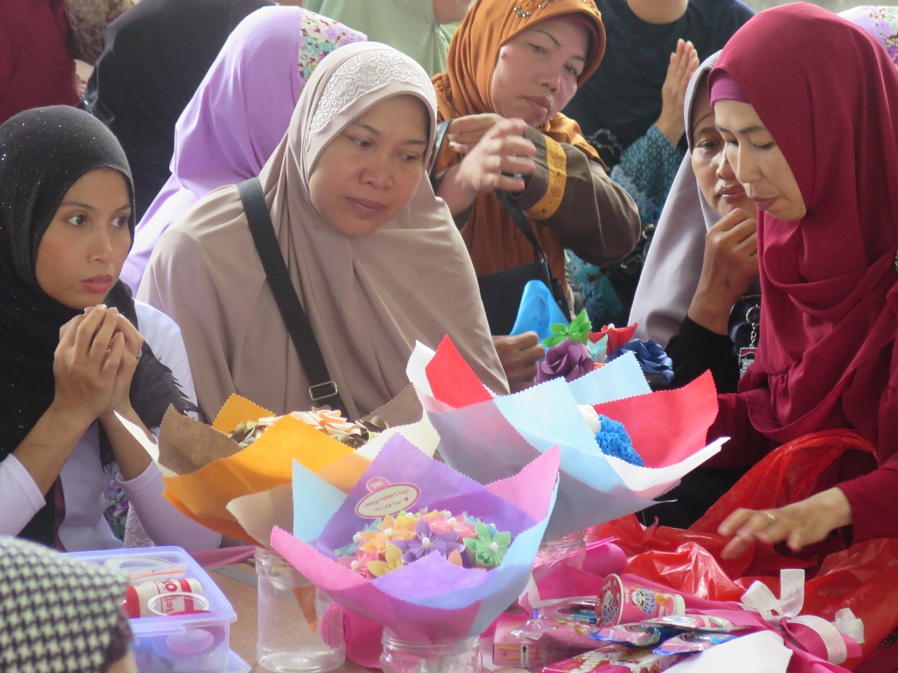 Handycraft Ibu Yatim