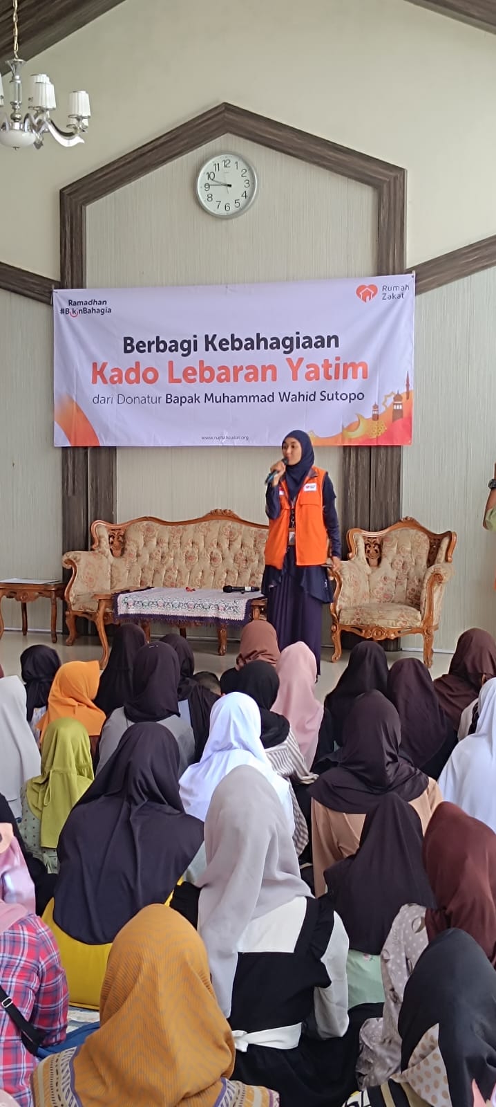 PENYALURAN KADO LEBARAN UNTUK YATIM BERSAMA RUMAH ZAKAT