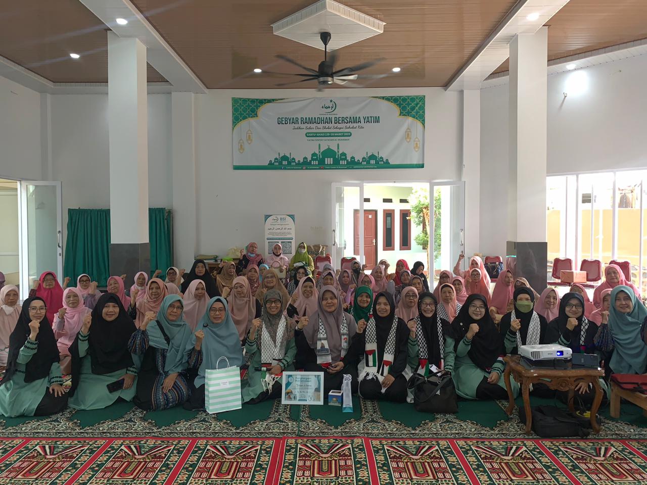 SERAH TERIMA DONASI KEMANUSIAAN PALESTINA