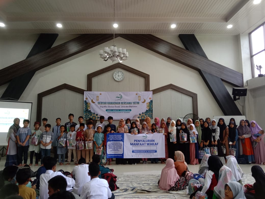 Pembagian Paket Cinta Ramadhan untuk Yatim Al-Ruhamaa'